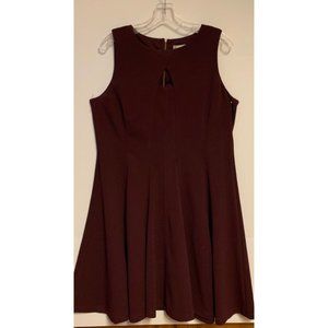 Solid burgundy sleeveless peek-a-boo knee length dress